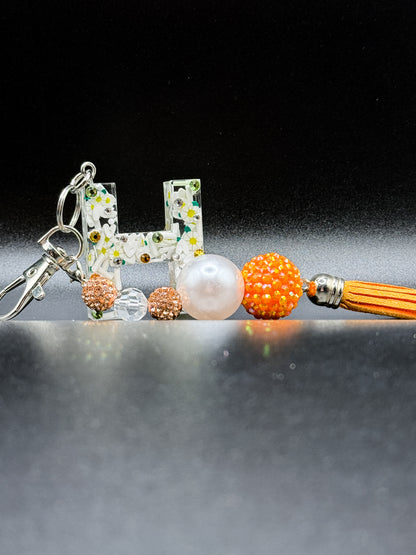 White Daisy Initial Keychain – Accessories by Sparkle Studio